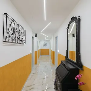 Elena , Sanremo Italia